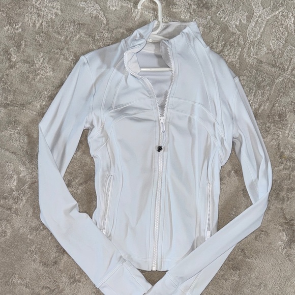 lululemon athletica White Jacket - Picture 2 of 5